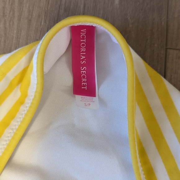 Victoria's Secret bikini bottoms - Picture 3 of 4